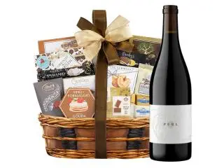 Thanksgiving Gift Basket – Share the Flavors of Gratitude Thanksgiving Gift Basket – Share the Flavors of Gratitude